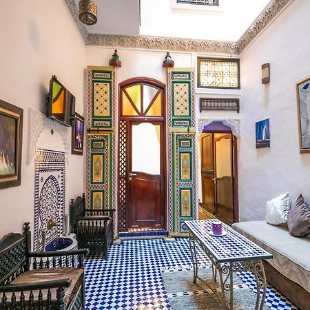 Riad Skilffo Fes Luaran gambar