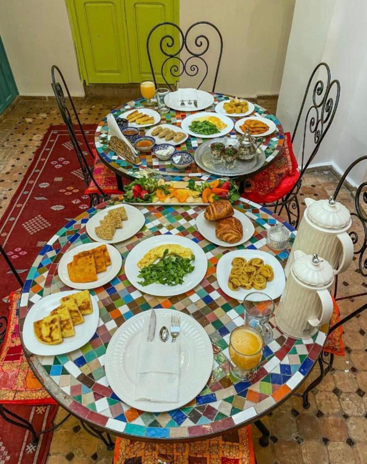 Riad Skilffo Fes Luaran gambar
