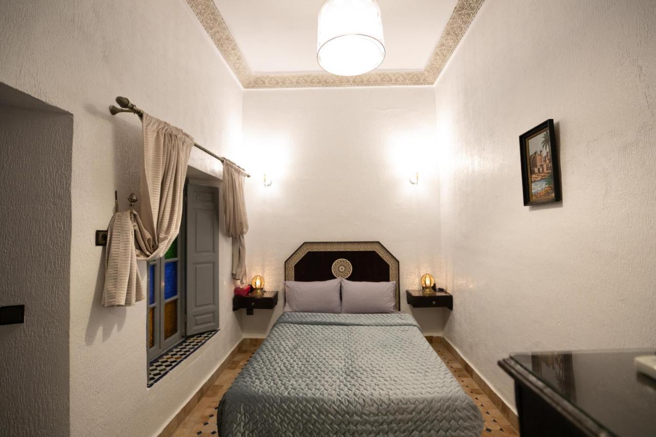 Riad Skilffo Fes Luaran gambar