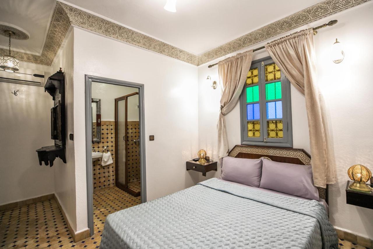 Riad Skilffo Fes Luaran gambar