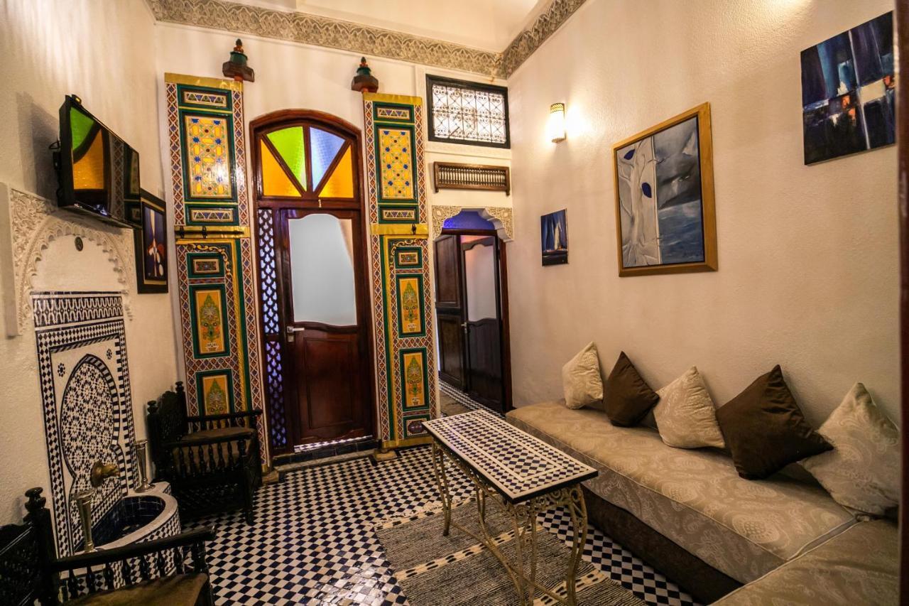 Riad Skilffo Fes Luaran gambar