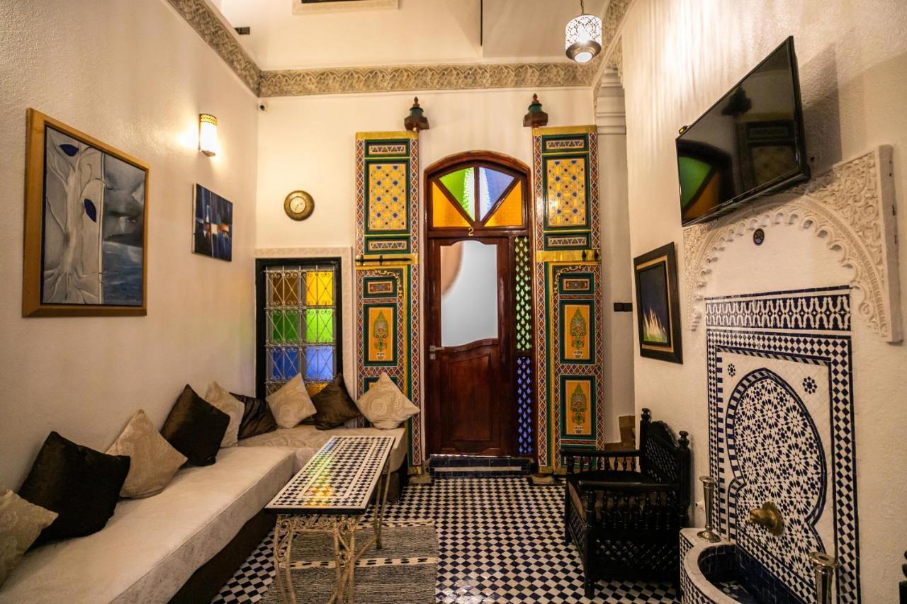 Riad Skilffo Fes Luaran gambar