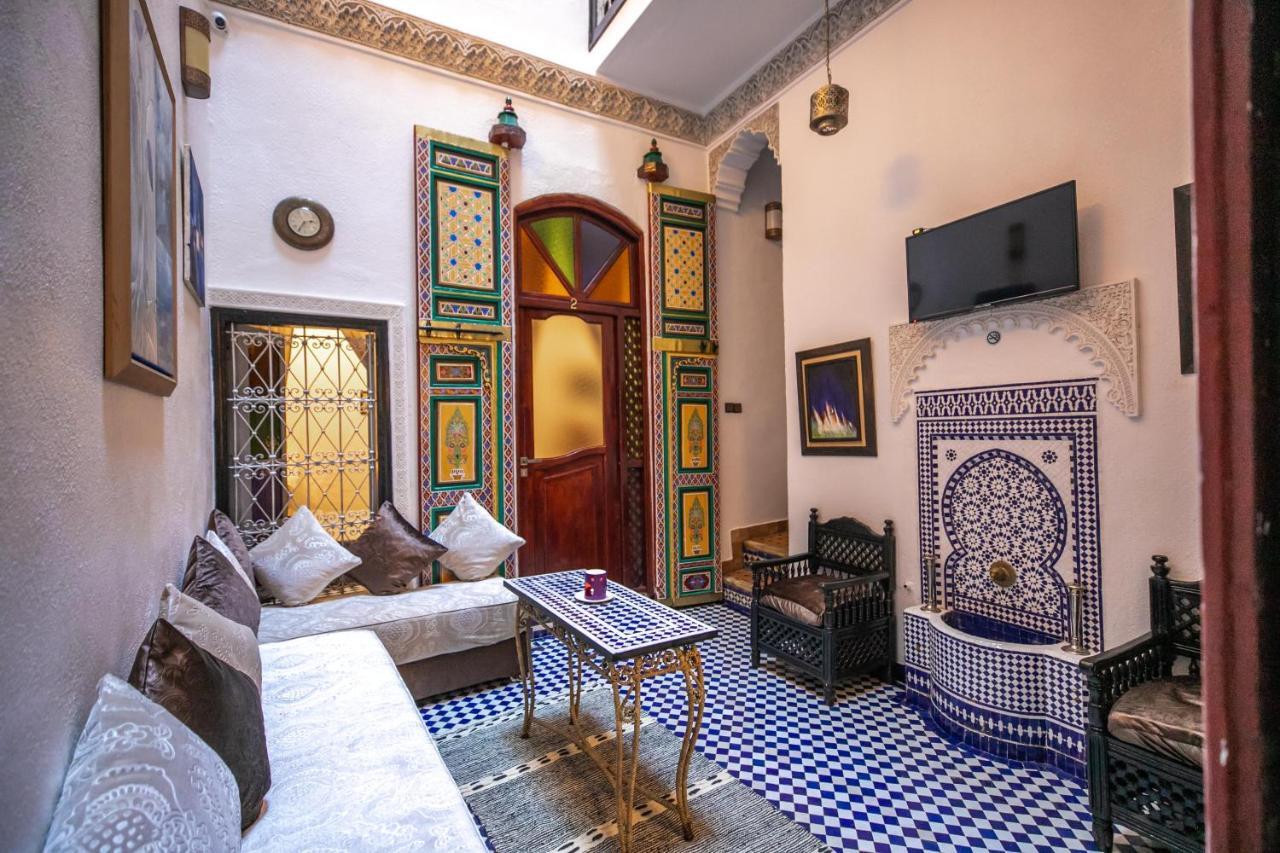 Riad Skilffo Fes Luaran gambar